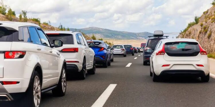 How Traffic Flow at Accident Scenes Can Affect Safety and Delays