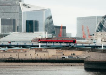 What to Look for in a London Forklift Hire Provider