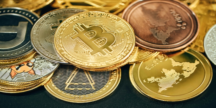 Bitcoin Rallies on Falling Yields and Crypto Regulation Hopes