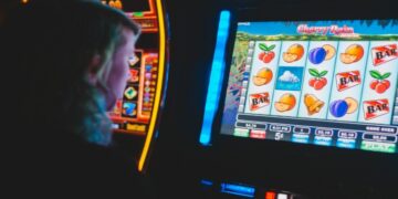 3 Tips for Winning Real Money While Playing Online Slots