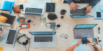 Why Tech Has Changed Side Hustles Forever