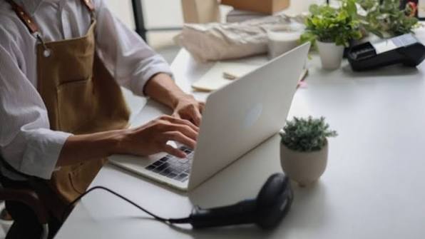 How Small Businesses Can Compete Using Video Content