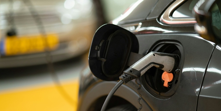 Commercial EV Charging Needs to be Reframed as a Standard Business Utility, Not a Perk