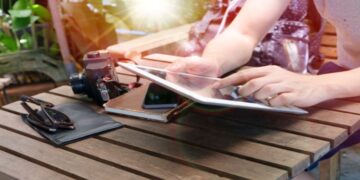 The Rise of Digital Travel Tools and How They’re Changing International Trips