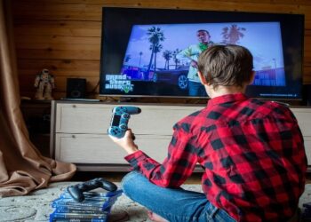 GTA 6 Could Put Hollywood’s Holiday Box Office to the Test