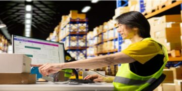The Best Uses for Self‑Adhesive Labels in Retail and Stockroom Operations