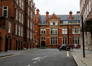 Why Moving in London is Often Trickier Than Elsewhere