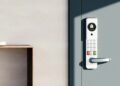 How is door security evolving between traditional mechanisms and connected technology?