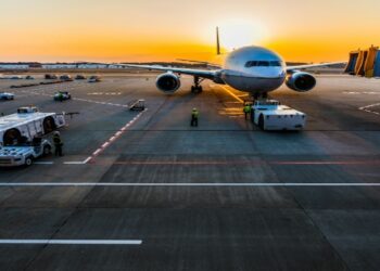 Airport Transfers by Coach or Train: Which Offers Better Value for Groups?