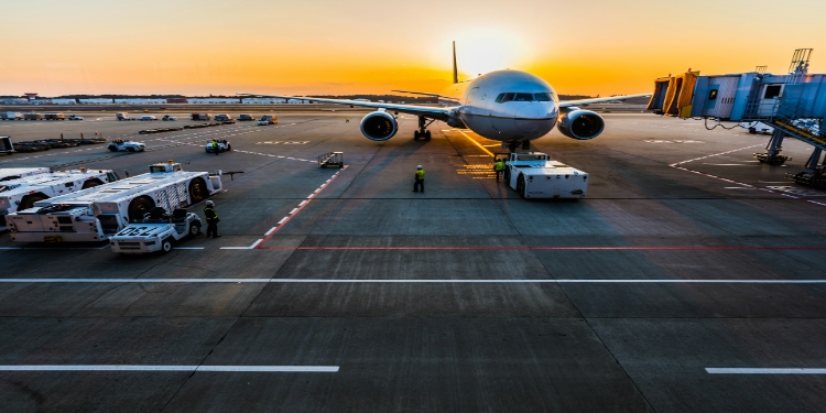 Airport Transfers by Coach or Train: Which Offers Better Value for Groups?