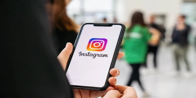 7 Instagram Story Viewer Services for Viewing Stories Online