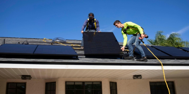 What to Consider Before Installing Solar Panels at Home
