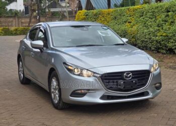 Mazda Axela
