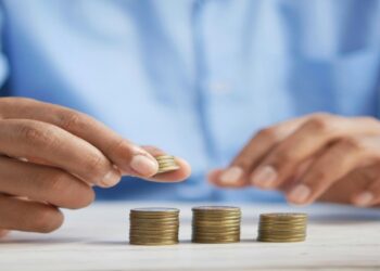 Funding Options for a Business Held Up by Late Customer Payments
